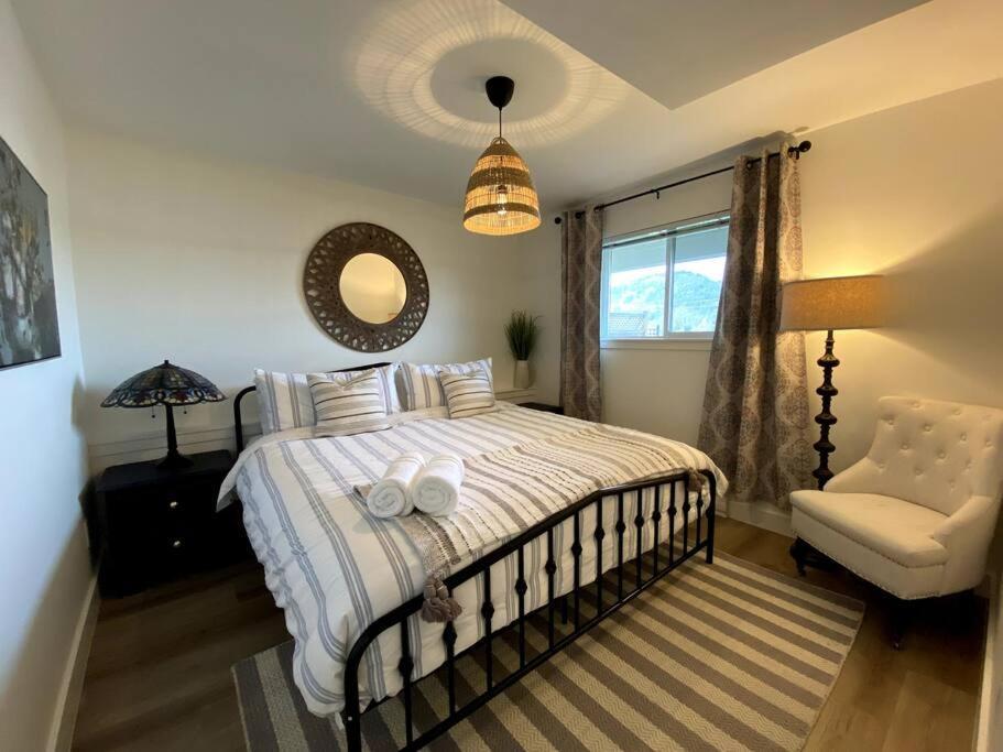 Cozy Lakeview Suite Вікторія Екстер'єр фото